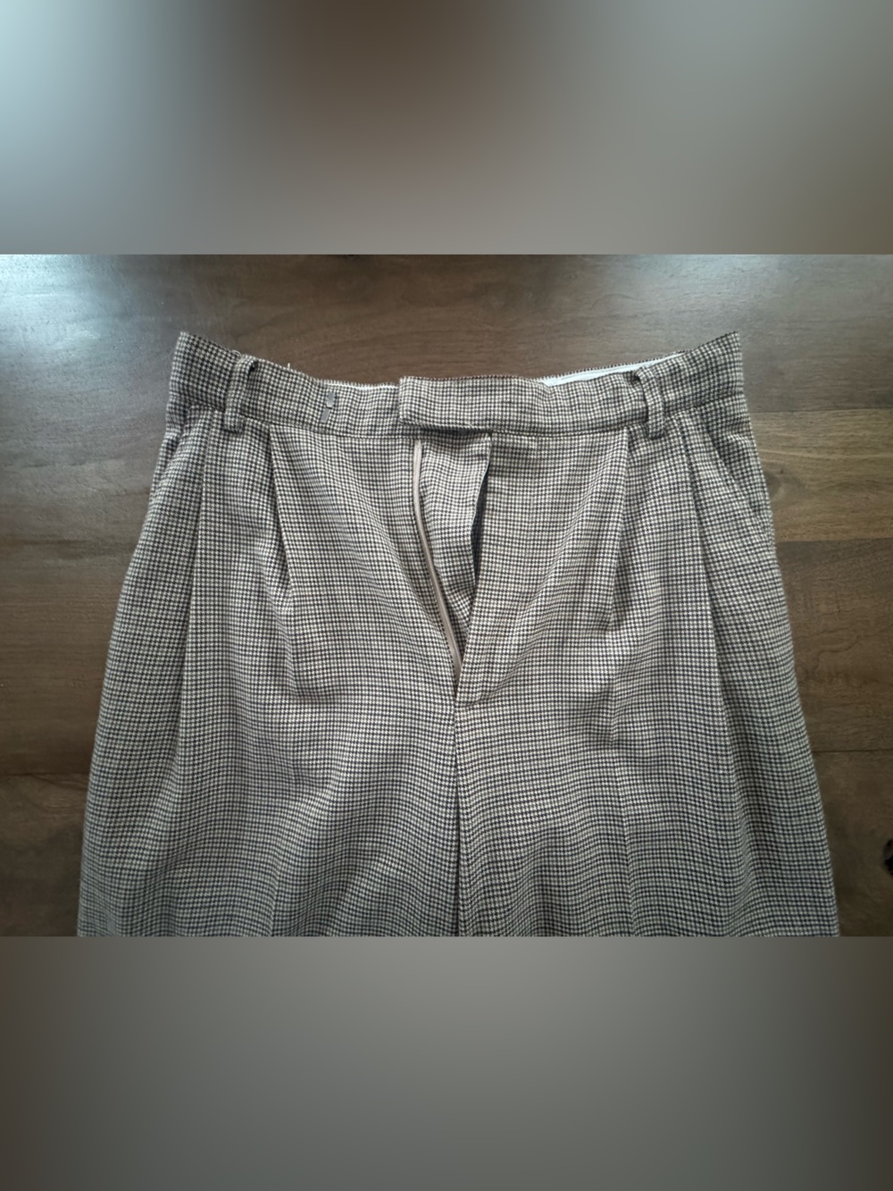 Astr Houndstooth Wide leg Trousers with pleats